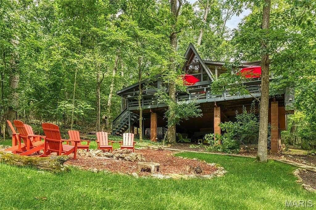 1.75 Acres of Residential Land with Home for Sale in Innsbrook, Missouri