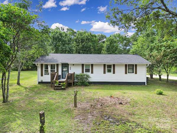 3 Acres of Land with Home for Sale in Kershaw, South Carolina