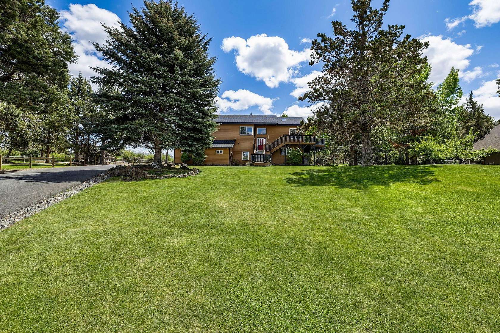 2.4 Acres of Residential Land with Home for Sale in Bend, Oregon