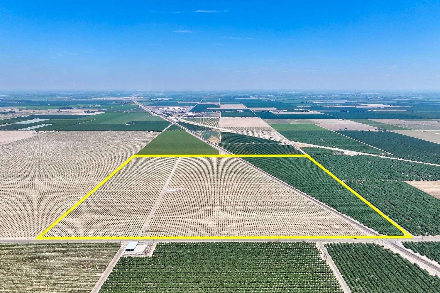 148 Acres of Land for Sale in Selma, California