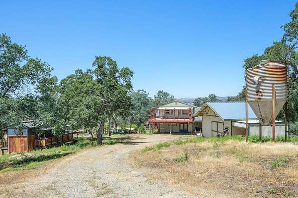 6.75 Acres of Land with Home for Sale in Raymond, California