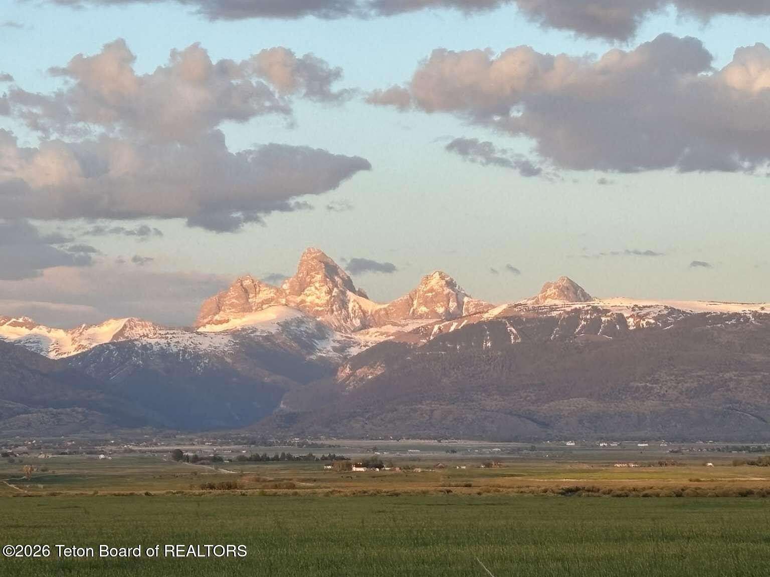 25.3 Acres of Agricultural & Residential Land for Sale in Tetonia, Idaho