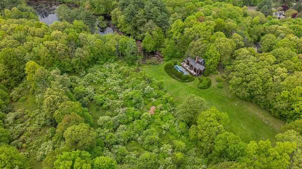 24.4 Acres of Recreational Land with Home for Sale in Redding, Connecticut