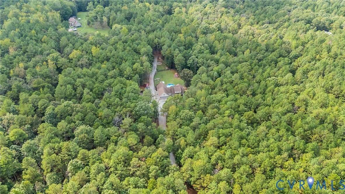 10.3 Acres of Land with Home for Sale in Moseley, Virginia