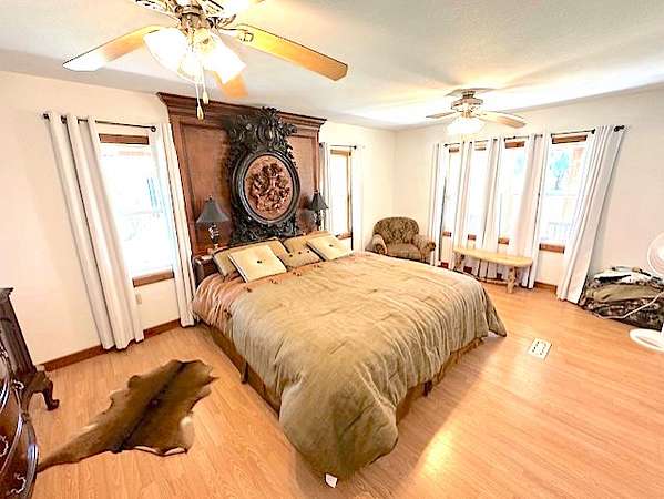 1st Floor Master Bedroom