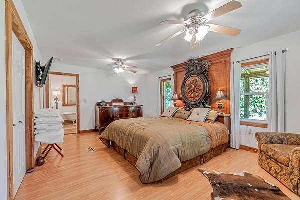 1st Floor Master Bedroom