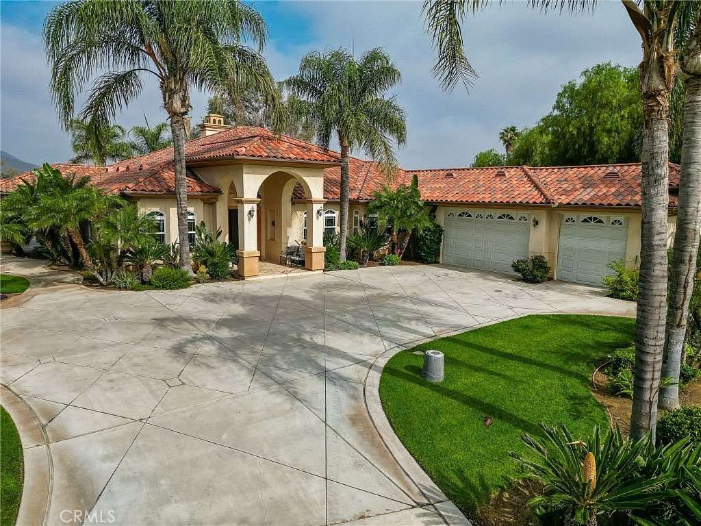 2 Acres of Residential Land with Home for Sale in Riverside, California