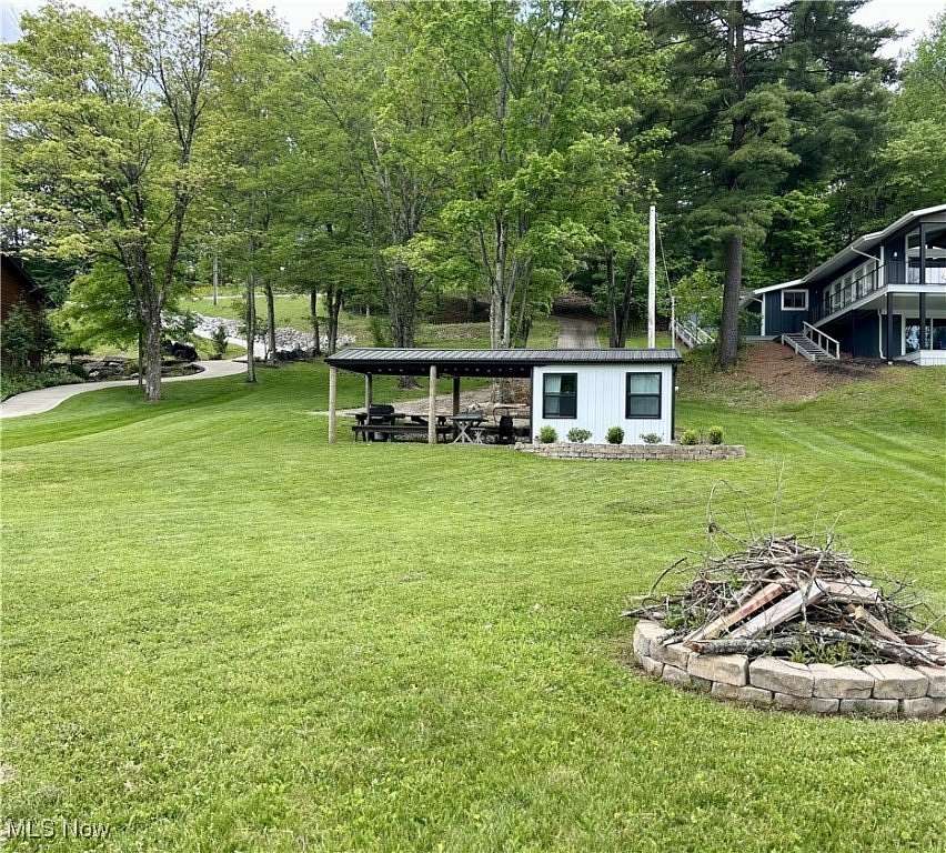 0.5 Acres of Residential Land for Sale in Malvern, Ohio