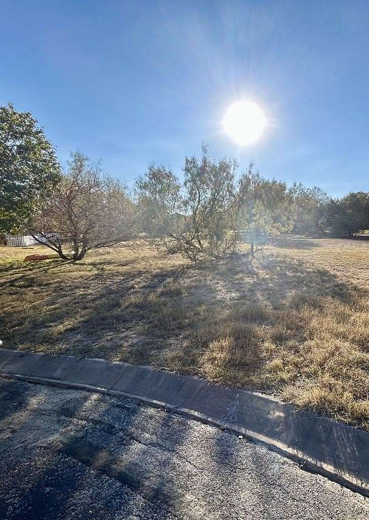 0.1 Acres of Land for Sale in Kerrville, Texas