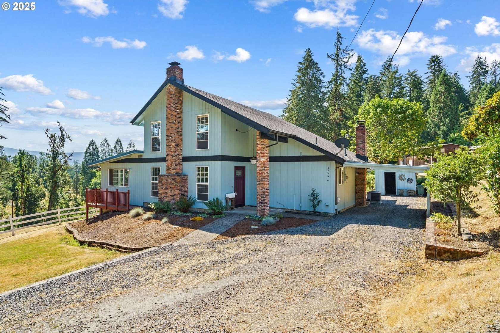 2.43 Acres of Residential Land with Home for Sale in Springfield, Oregon