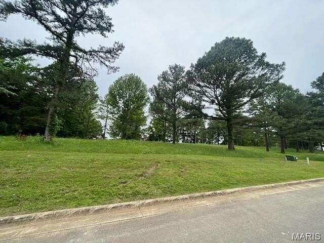 0.84 Acres of Residential Land for Sale in Poplar Bluff, Missouri