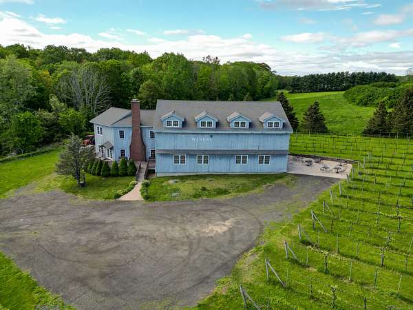 4 Acres of Improved Residential Land for Sale in New Hartford, Connecticut