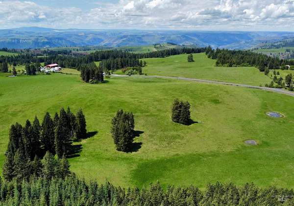 186 Acres of Land for Sale in Kamiah, Idaho