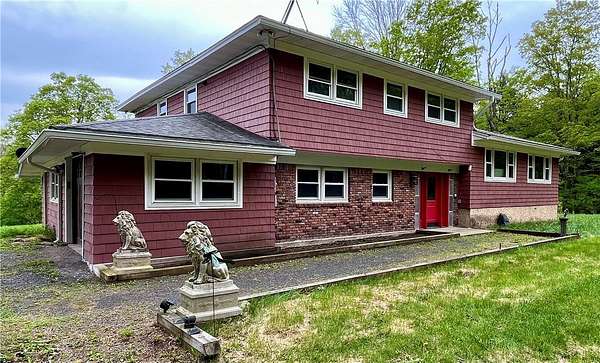 20.1 Acres of Land with Home for Sale in Middletown Town, New York