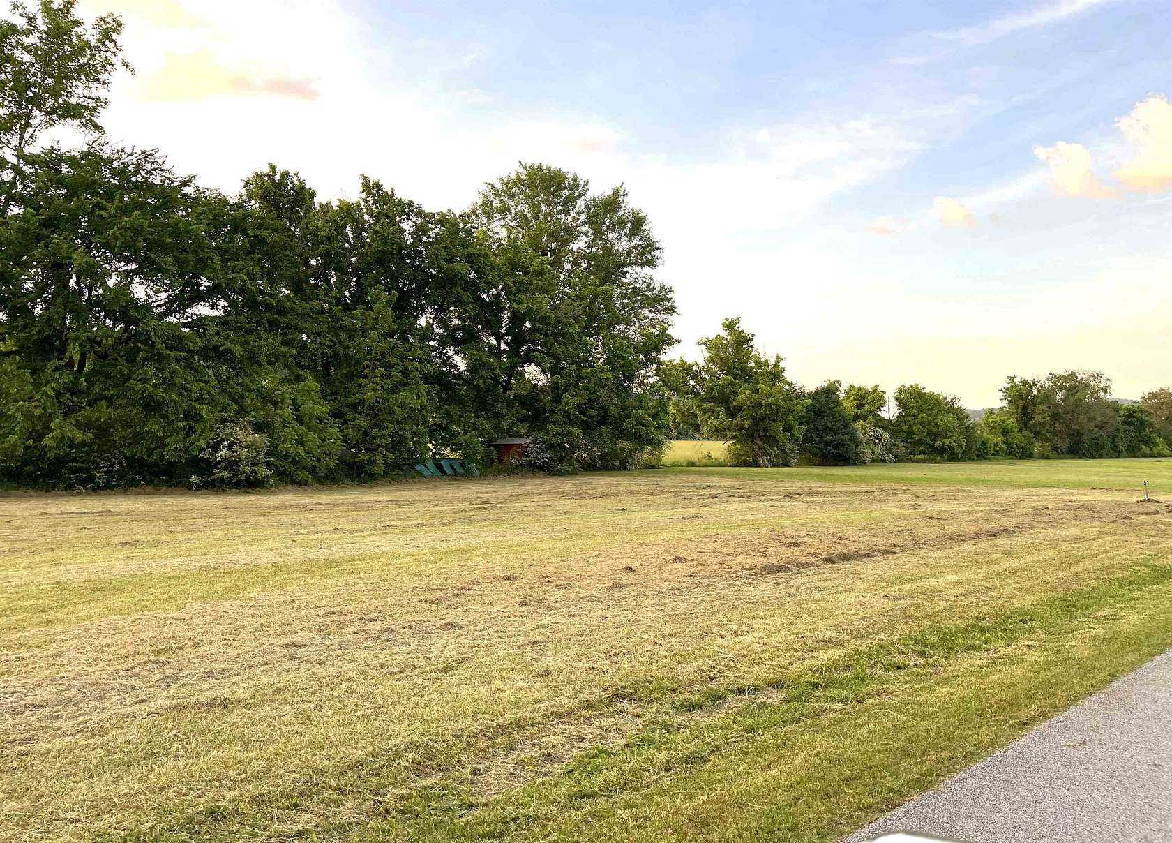 0.64 Acres of Residential Land for Sale in Mountain View, Arkansas