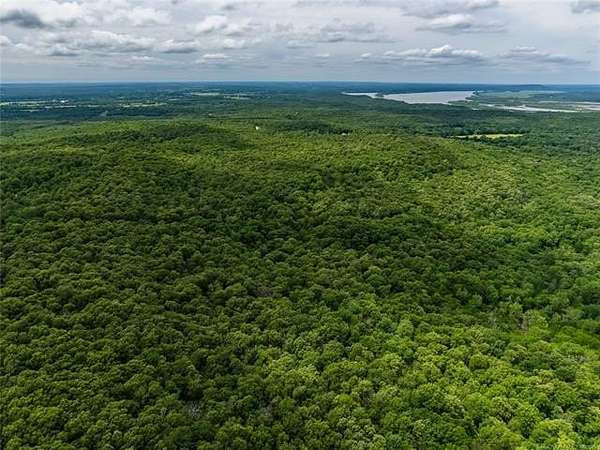 180 Acres of Land for Sale in Webbers Falls, Oklahoma