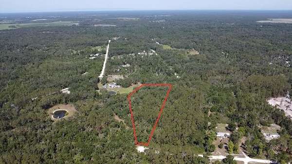 5 Acres of Land for Sale in Old Town, Florida