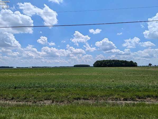 1.25 Acres of Residential Land for Sale in Oak Harbor, Ohio