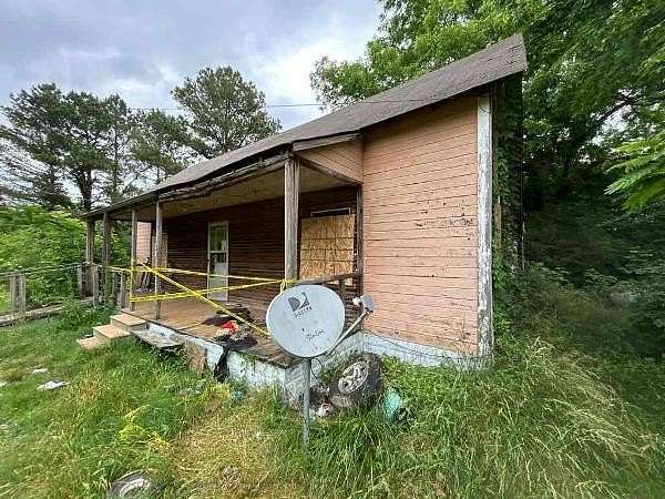 1 Acre of Residential Land for Sale in Thaxton, Mississippi