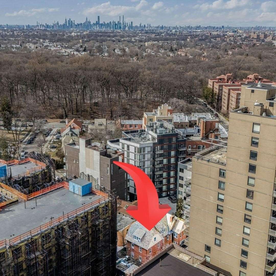 0.12 Acres of Land for Sale in Kew Gardens, New York