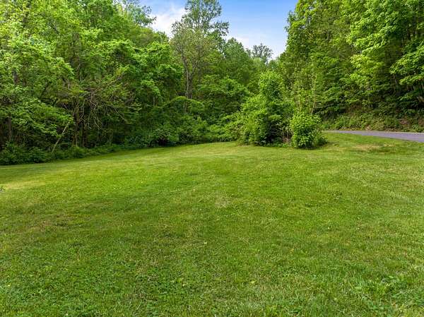 28.6 Acres of Agricultural & Residential Land for Sale in Rogersville, Tennessee