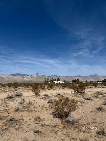 2.52 Acres of Residential Land for Sale in Inyokern, California