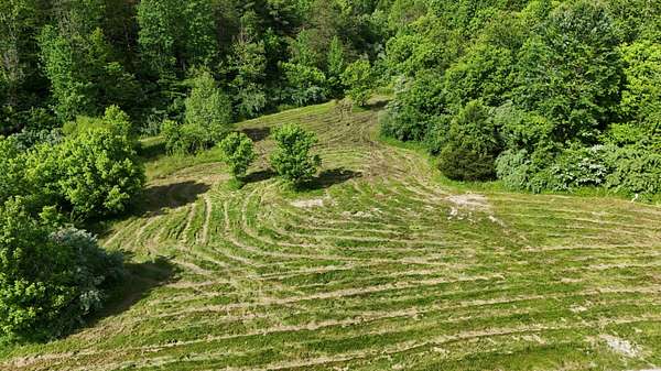 35.3 Acres of Recreational Land for Sale in Manchester, Kentucky