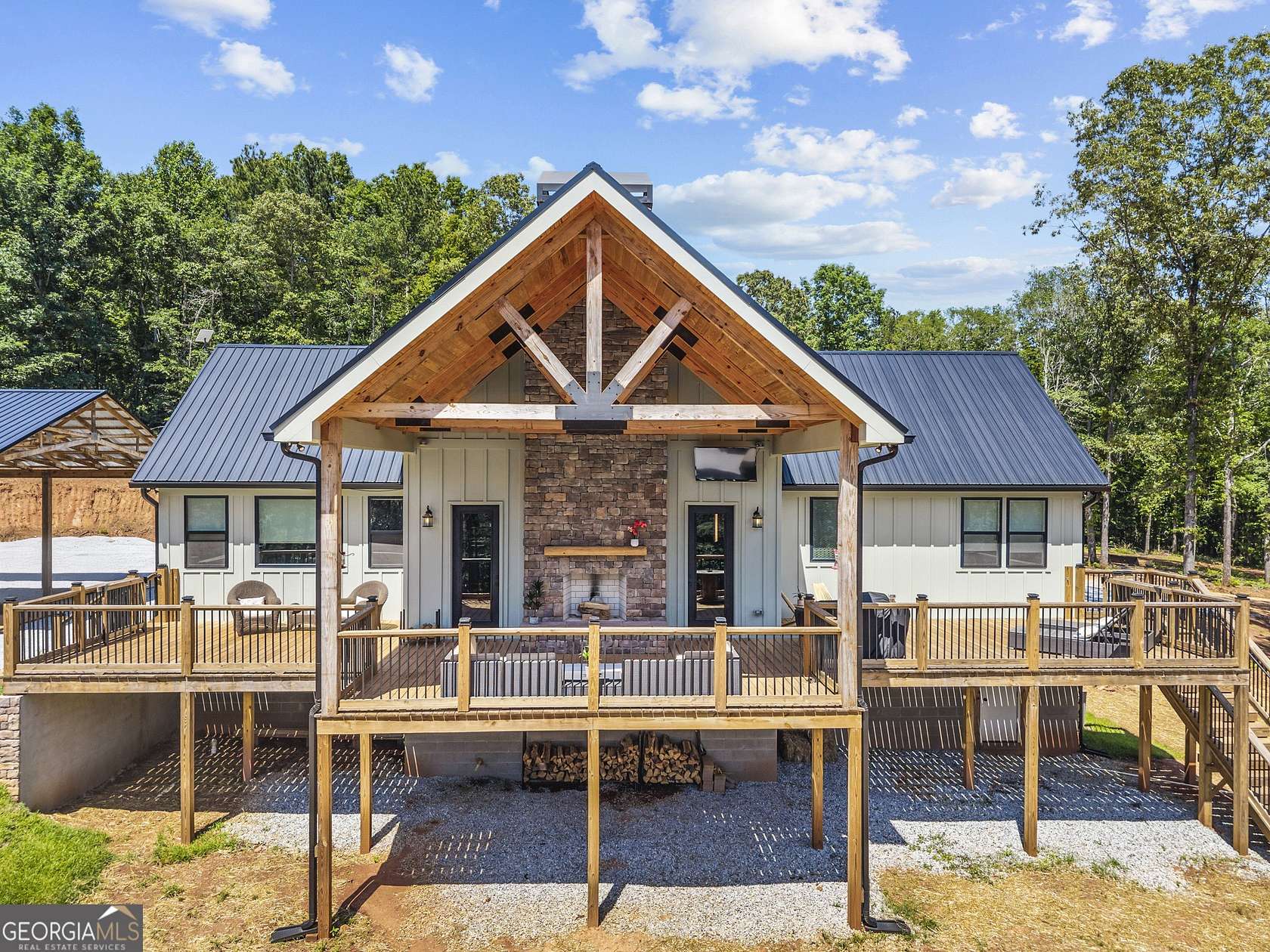 33 Acres of Recreational Land with Home for Sale in Danielsville, Georgia