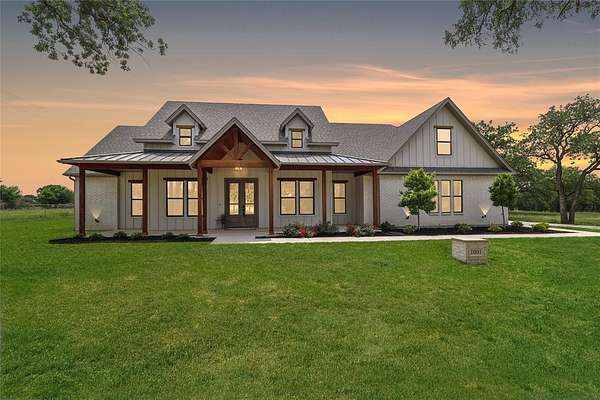 3 Acres of Residential Land with Home for Sale in Weatherford, Texas