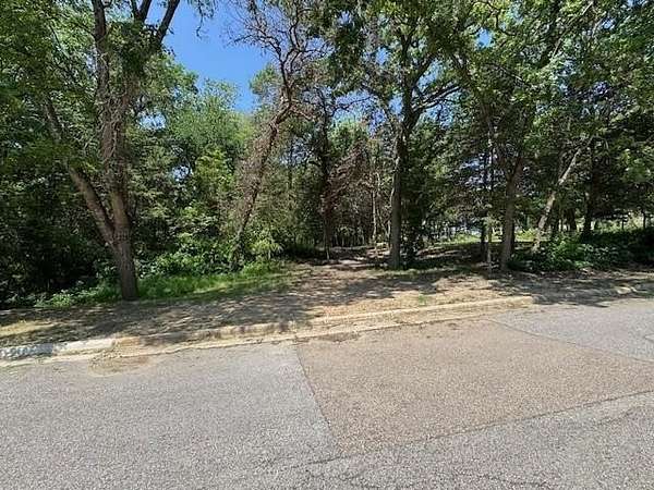 1.6 Acres of Residential Land for Sale in Cedar Hill, Texas