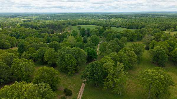 144 Acres of Land for Sale in Thayer, Missouri