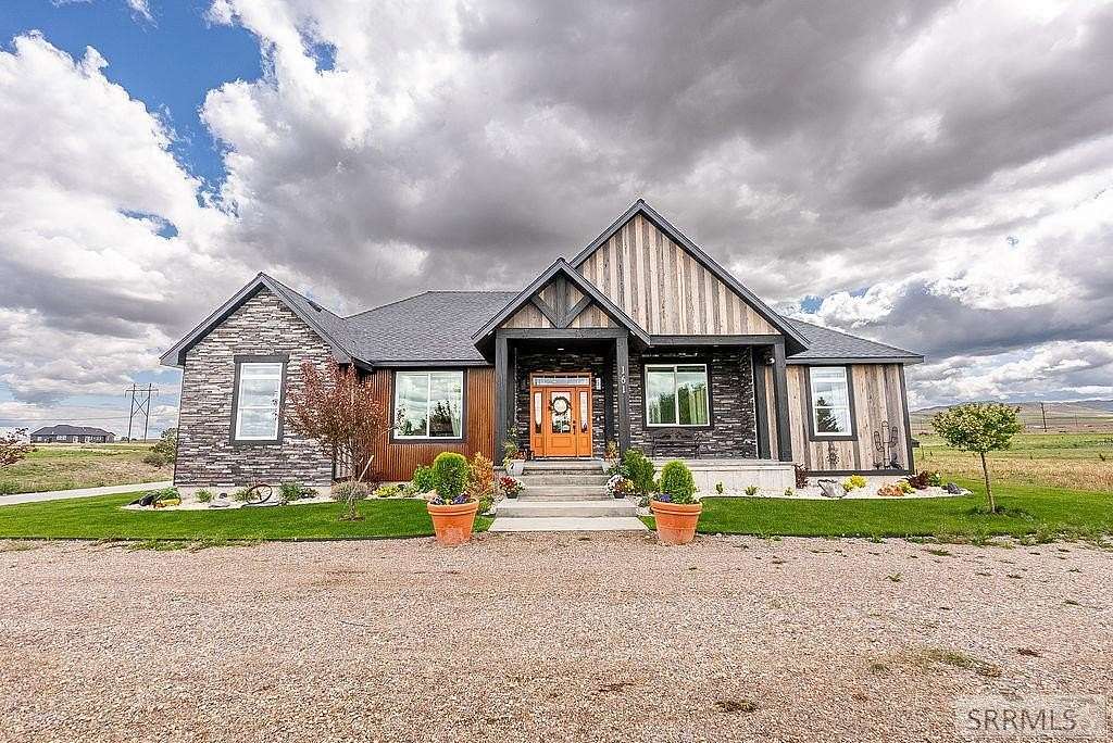 5 Acres of Residential Land with Home for Sale in American Falls, Idaho