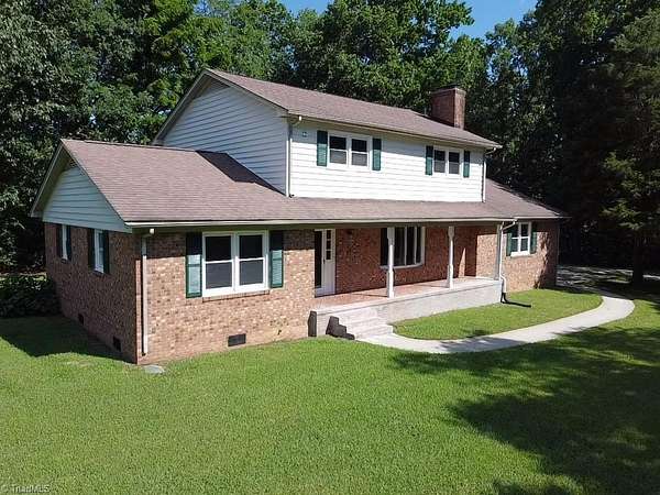 13.8 Acres of Land with Home for Sale in Thomasville, North Carolina