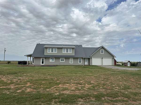 5 Acres of Residential Land with Home for Sale in Meno, Oklahoma