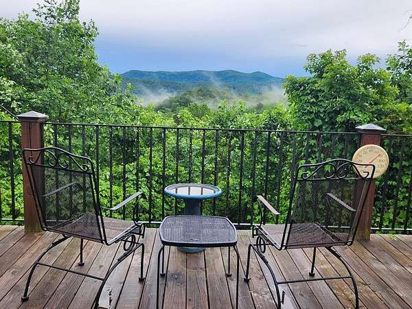 30.9 Acres of Land with Home for Sale in Blue Ridge, Georgia