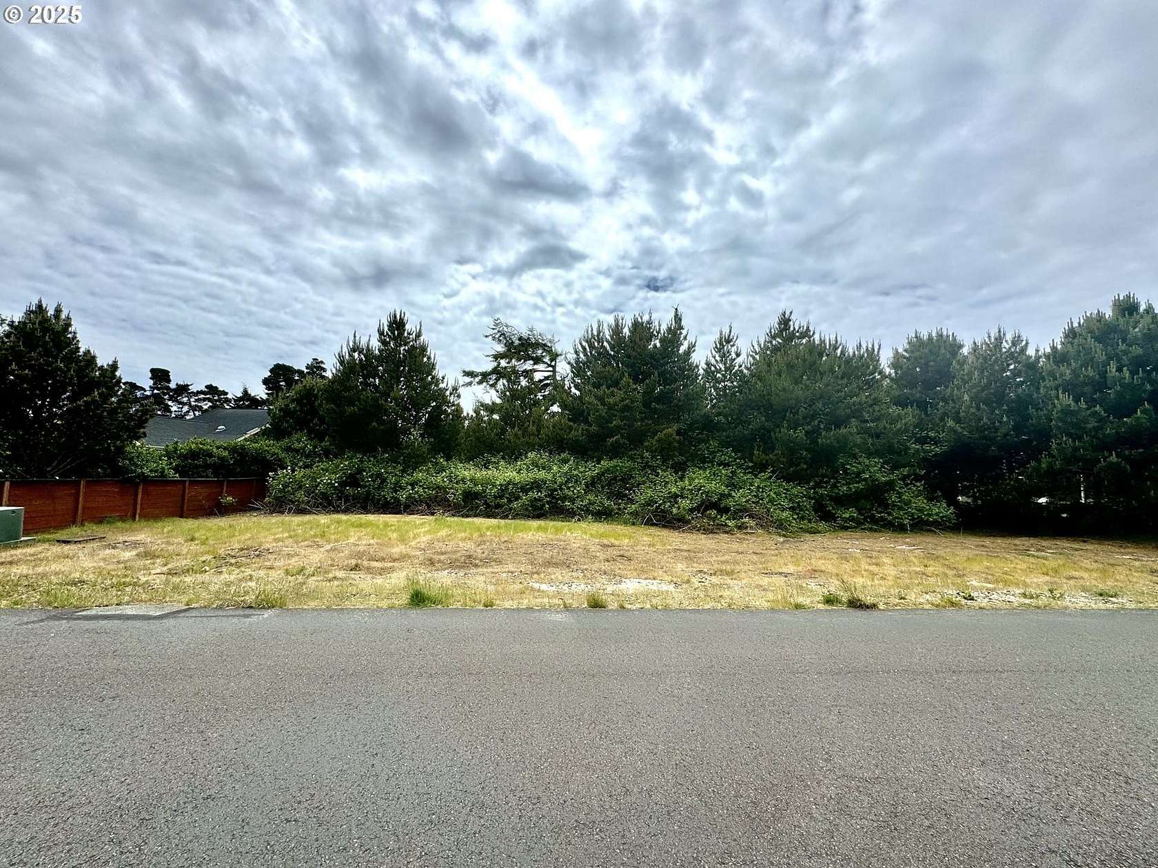 0.33 Acres of Residential Land for Sale in Florence, Oregon