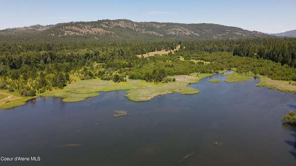 120 Acres of Land with Home for Sale in Sagle, Idaho