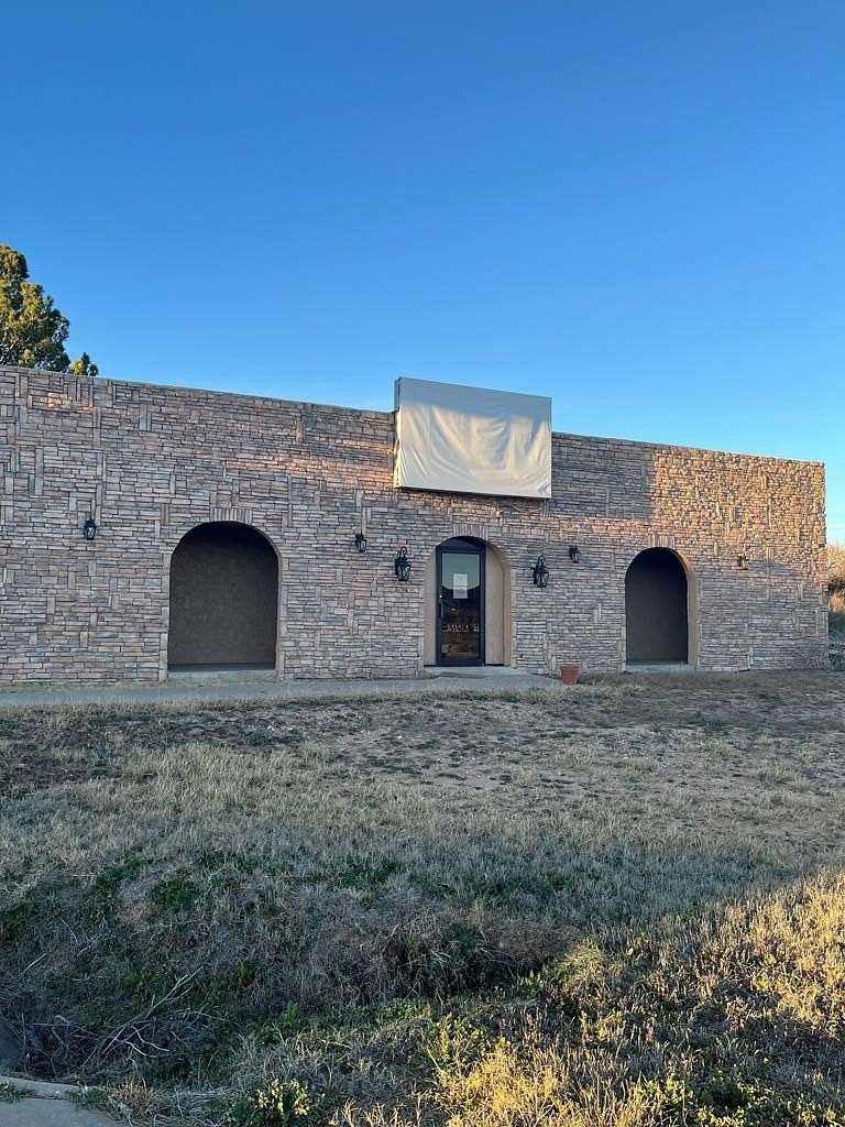 2.58 Acres of Improved Commercial Land for Sale in Big Spring, Texas