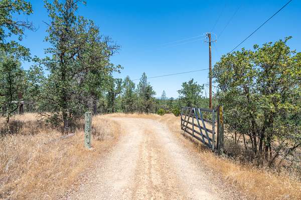 20 Acres of Agricultural Land with Home for Sale in Cottonwood, California
