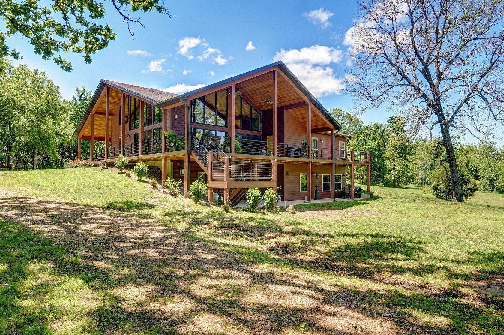 18.3 Acres of Land with Home for Sale in La Russell, Missouri