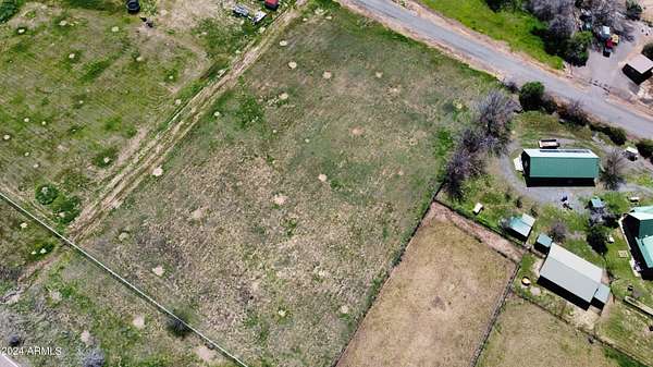 2.33 Acres of Residential Land for Sale in Sunflower, Arizona