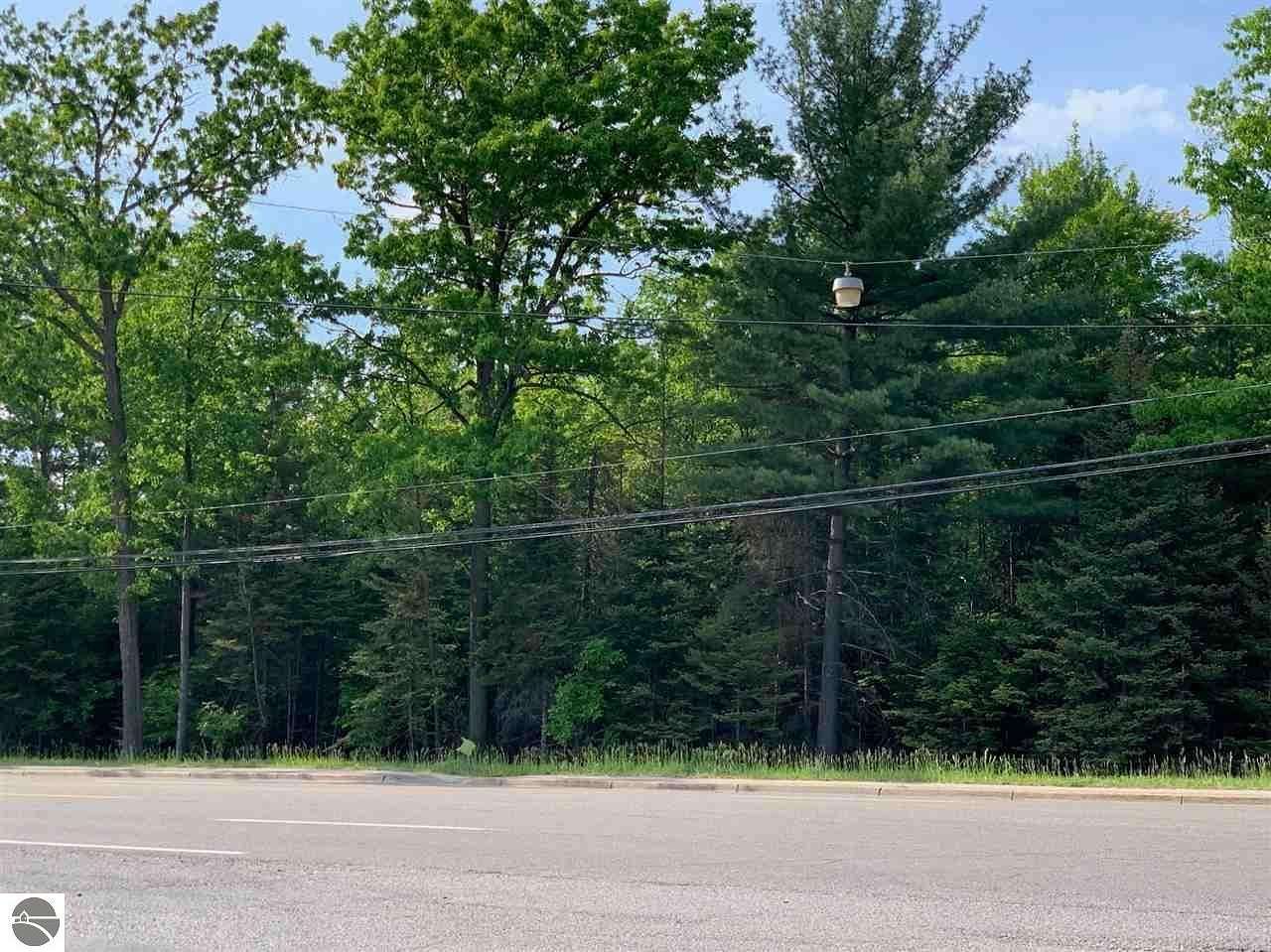22 Acres of Land for Sale in Houghton Lake, Michigan
