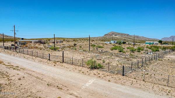 1 Acre of Residential Land for Sale in El Paso, Texas