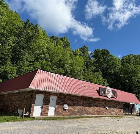 5 Acres of Improved Commercial Land for Sale in Hazard, Kentucky