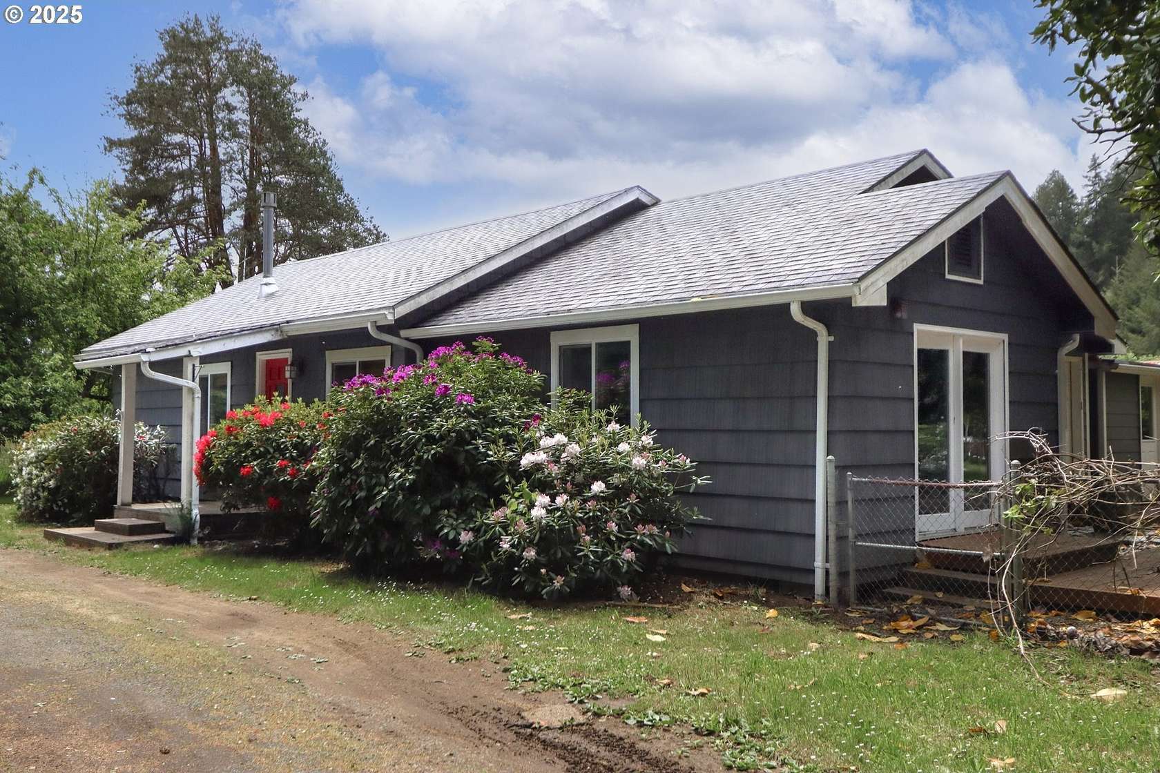 2.25 Acres of Residential Land with Home for Sale in Coquille, Oregon