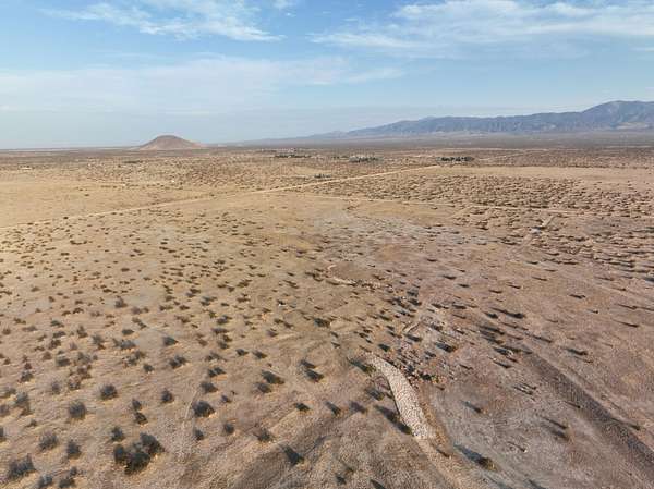 2.56 Acres of Residential Land for Sale in Palmdale, California