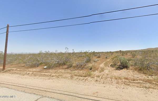 5 Acres of Land for Sale in Pearblossom, California