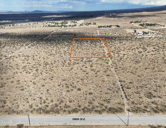 5 Acres of Land for Sale in Pearblossom, California