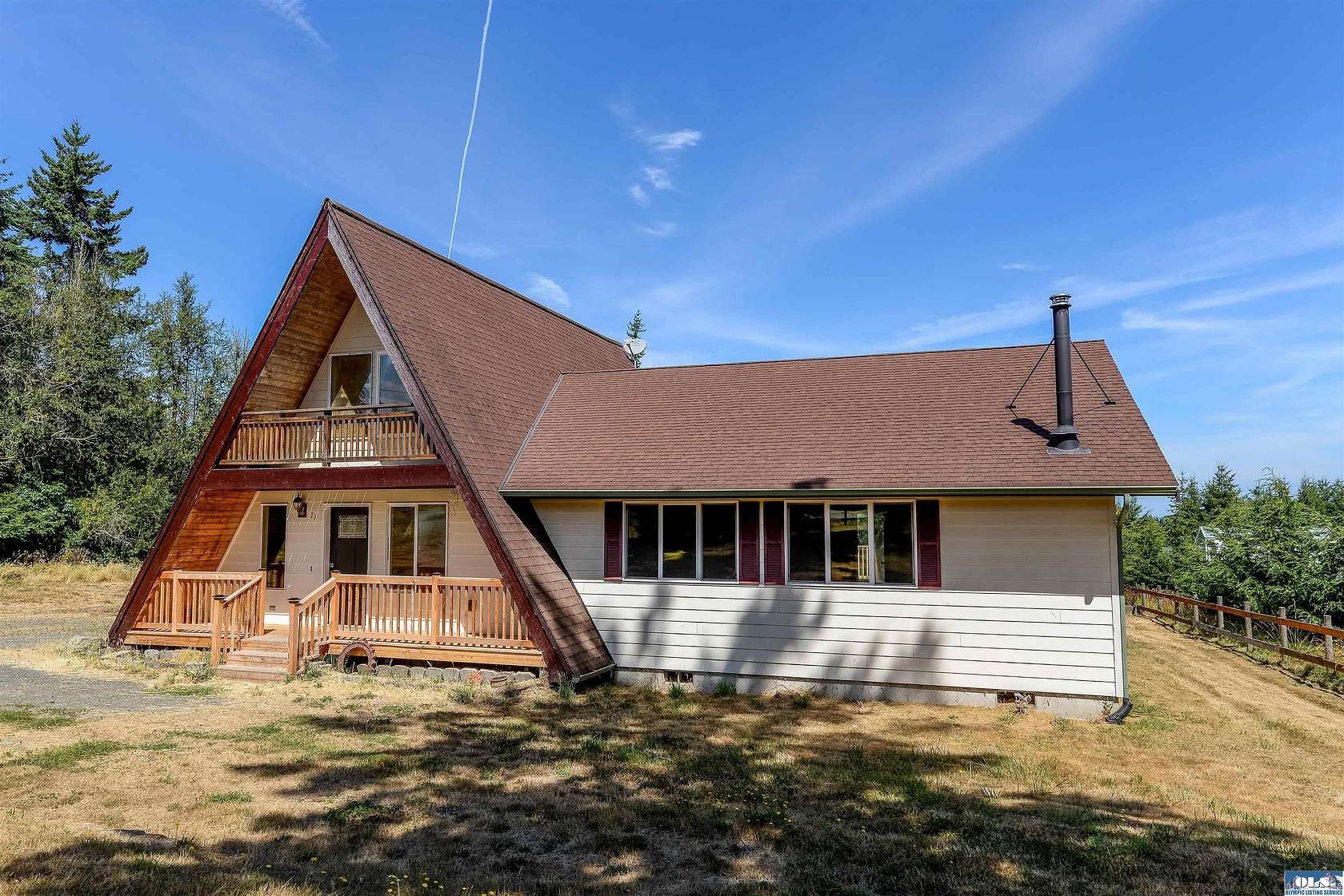 2.47 Acres of Residential Land with Home for Sale in Port Angeles, Washington