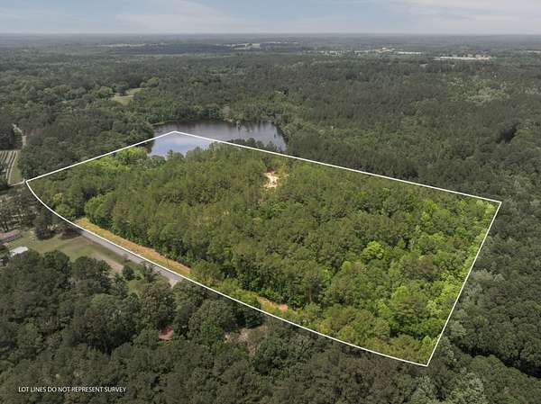 33 Acres of Recreational Land for Sale in Laurel, Mississippi